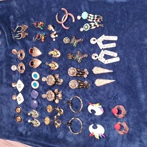 #89- various vintage 80s pierced earrings 21 pair